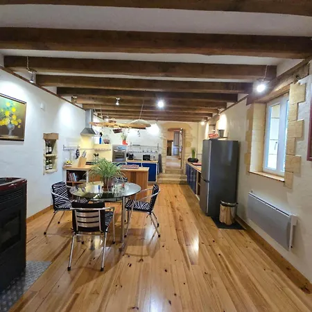 Geraeumiges Mit Charme In Der Dordogne By Interhome * Archignac