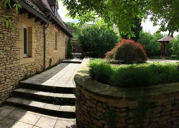 Geraeumiges Mit Charme In Der Dordogne By Interhome Semesterbostad Archignac